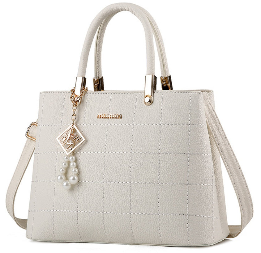 Beautiful Handbags Fashionable Women's Bags