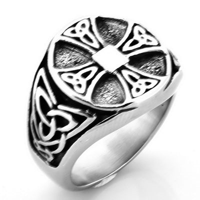Cross pattern carved ring